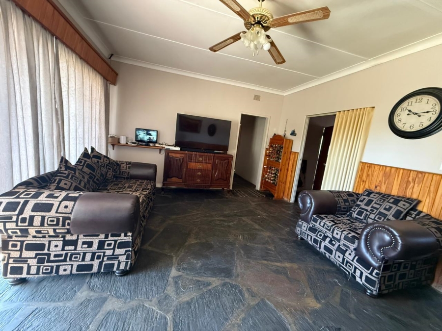 3 Bedroom Property for Sale in Declercqville North West